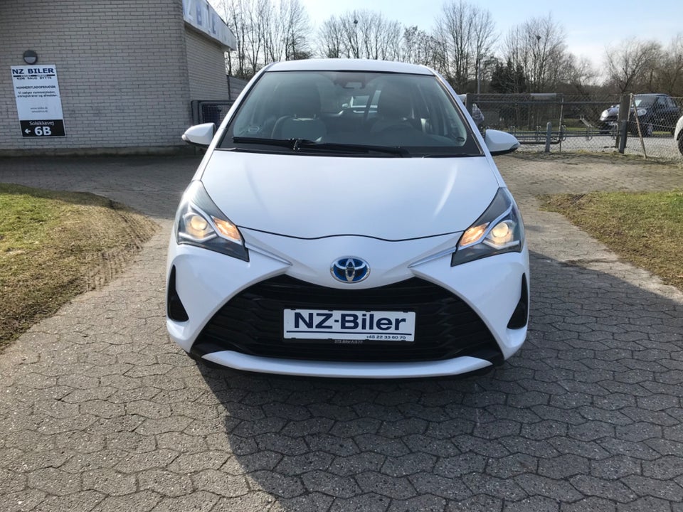 Toyota Yaris 1,5 Hybrid H2 e-CVT Van 5d