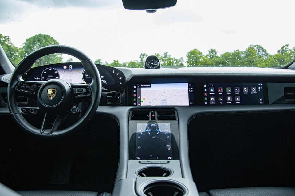 Porsche Taycan Performance+ Sport Turismo 5d