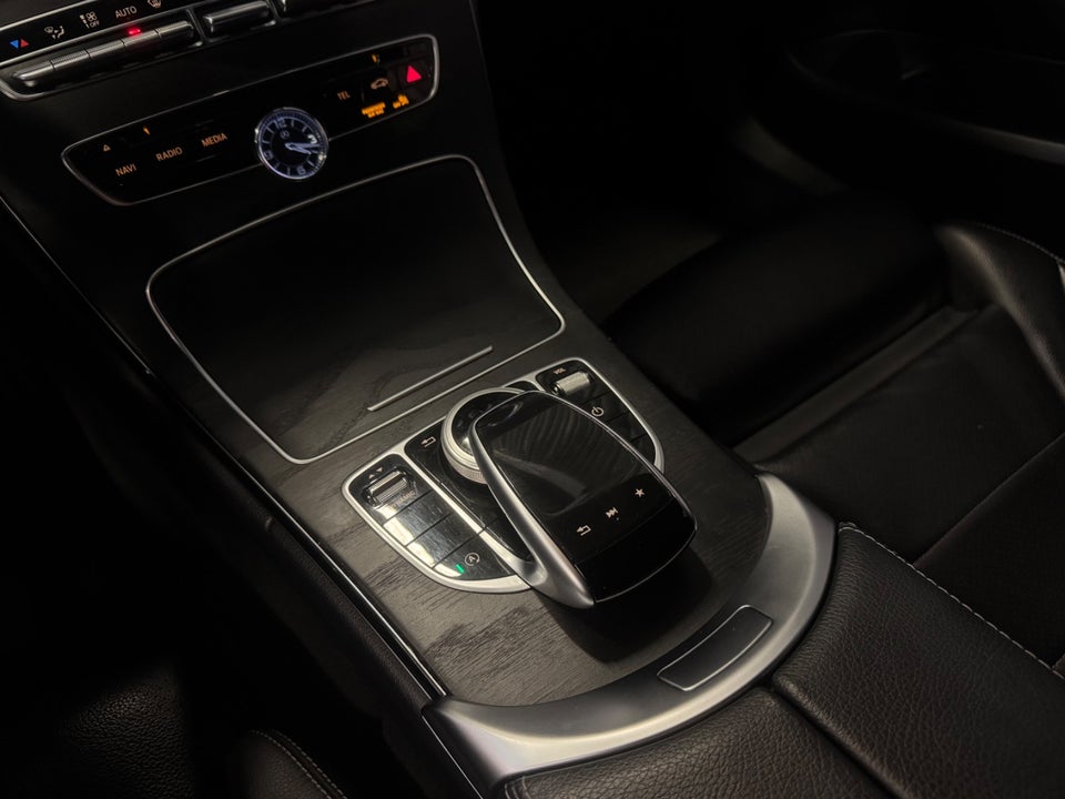 Mercedes C250 2,0 AMG Line stc. aut. 5d