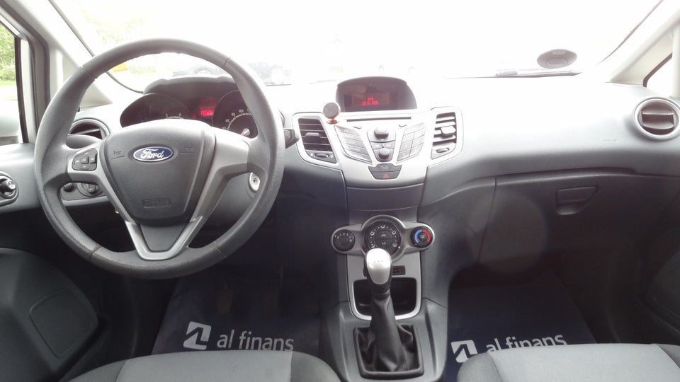 Ford Fiesta 1,25 82 Trend 5d