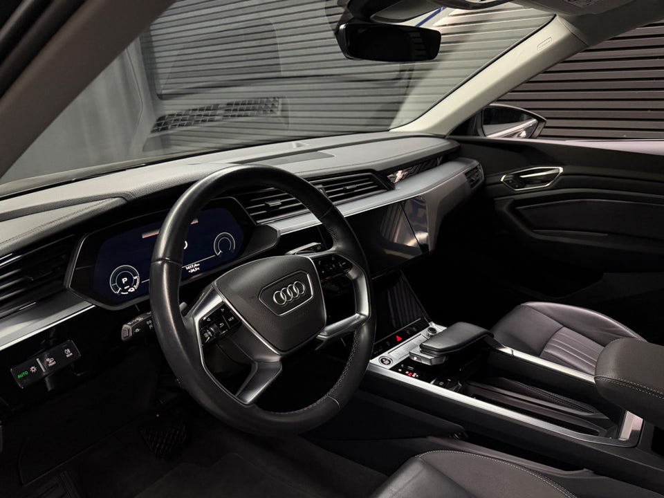 Audi Q8 e-tron 55 Advanced quattro 5d