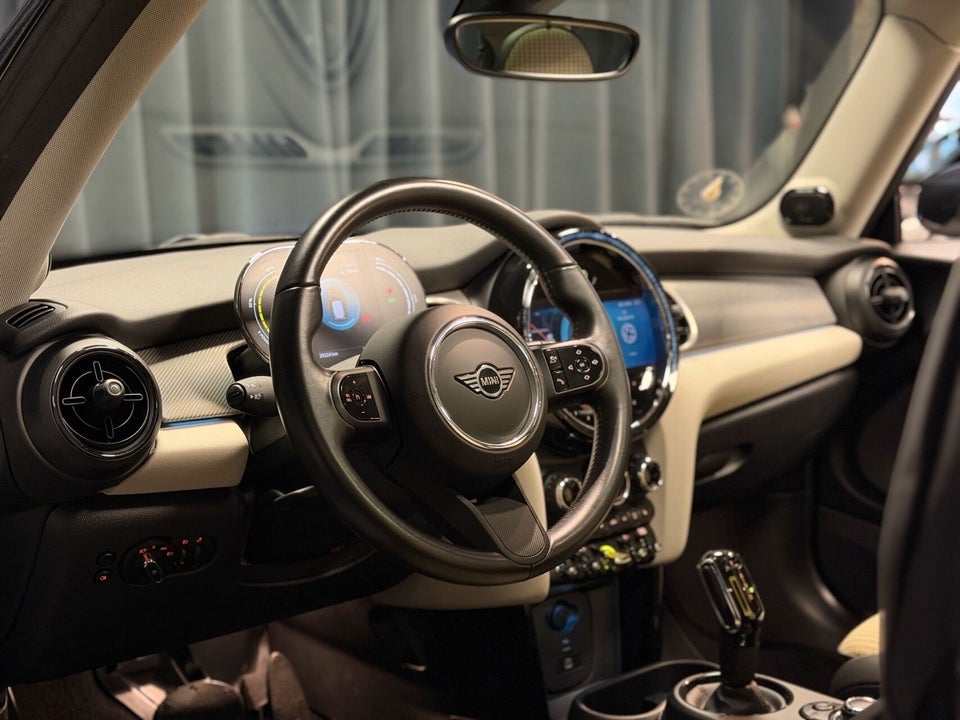 MINI Cooper SE Edition Premium Plus 3d