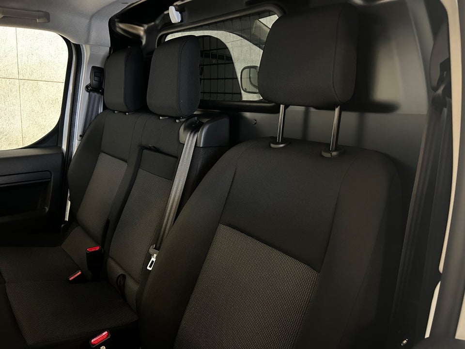 Toyota ProAce 75 Medium Comfort Master