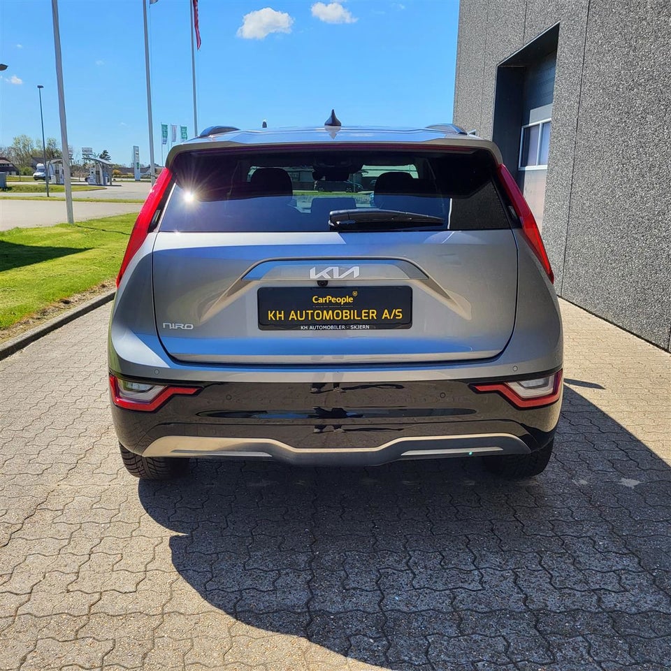 Kia Niro 64 EV Prestige 5d