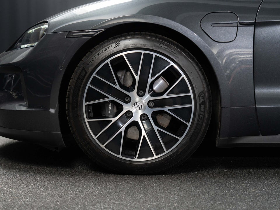 Porsche Taycan Performance+ Sport Turismo 5d