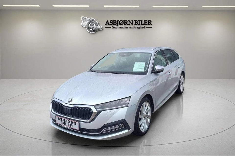 Skoda Octavia 1,4 TSi iV Plus Combi DSG 5d