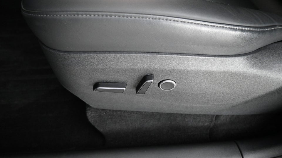 Tesla Model Y Performance AWD 5d