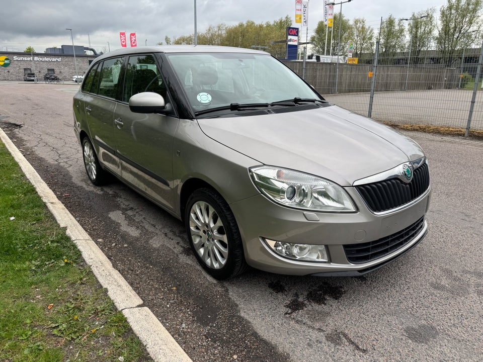 Skoda Fabia 1,2 TSi 86 Elegance Combi 5d