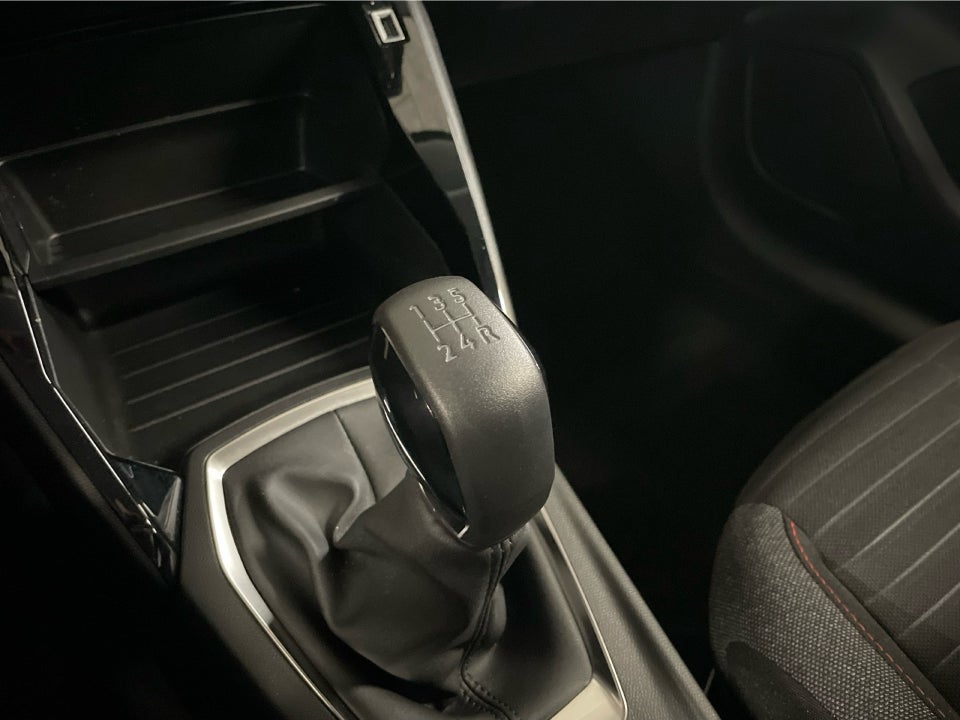 Peugeot 208 1,2 PureTech 75 Active Edition 5d