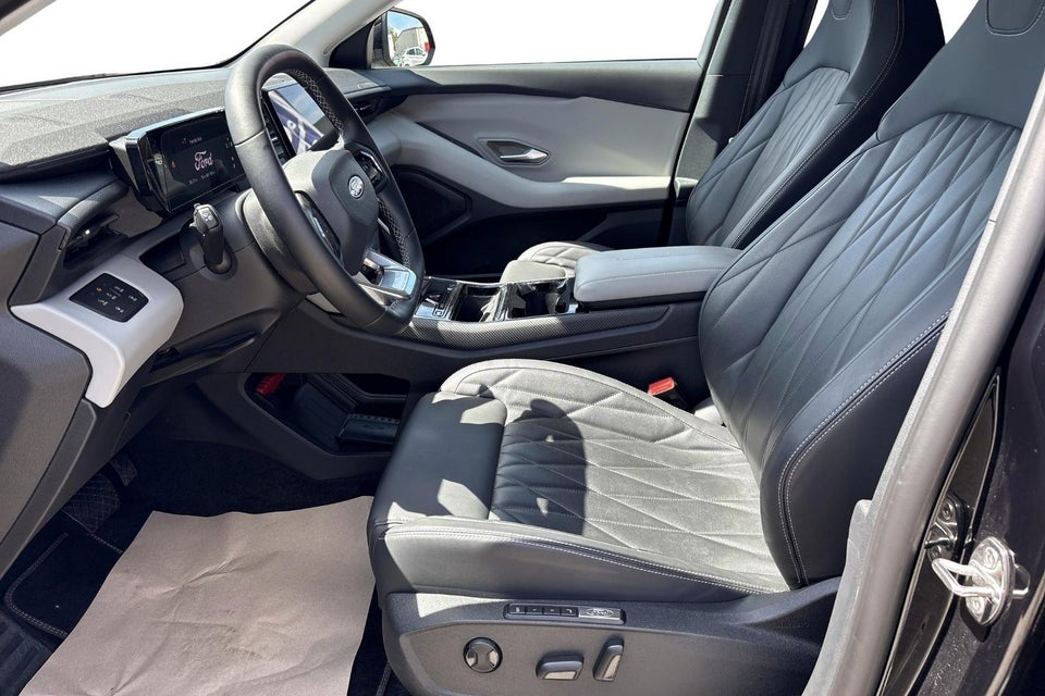 Ford Explorer 77 Premium Extended Range 5d