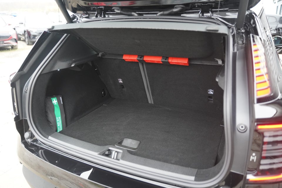 Volvo EX30 Twin Performance Plus 5d