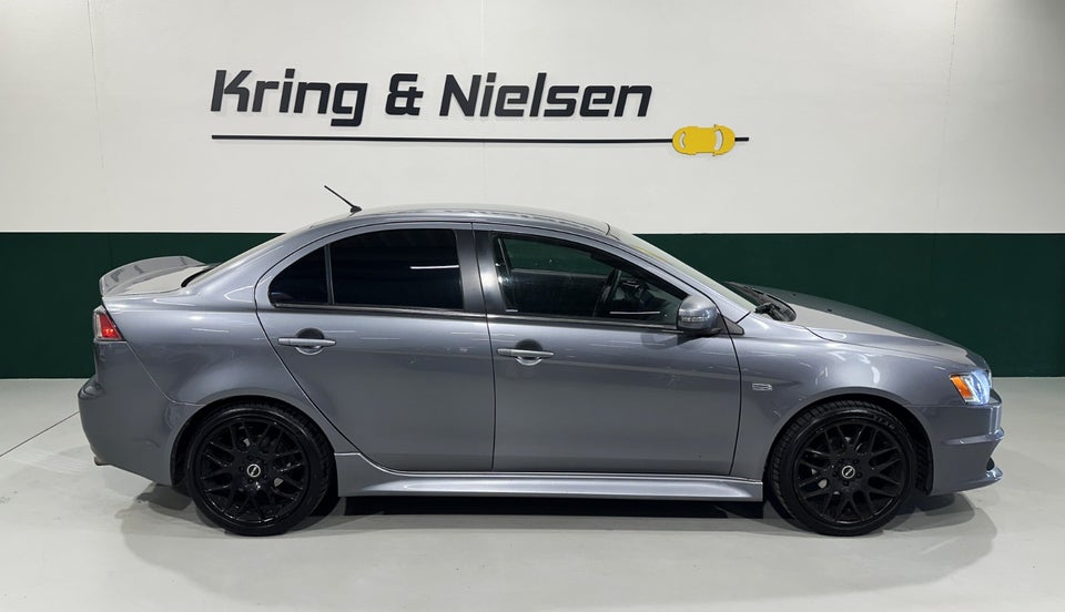 Mitsubishi Lancer 1,6 Invite SportSedan 4d
