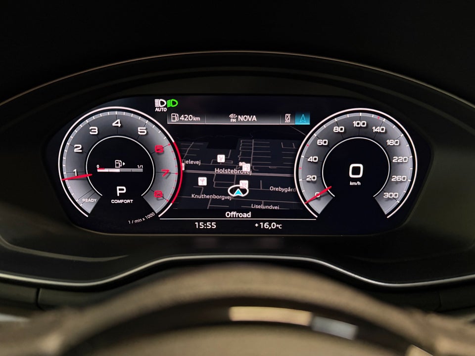Audi A4 40 TFSi S-line Prestige Tour plus Avant S-tr. 5d