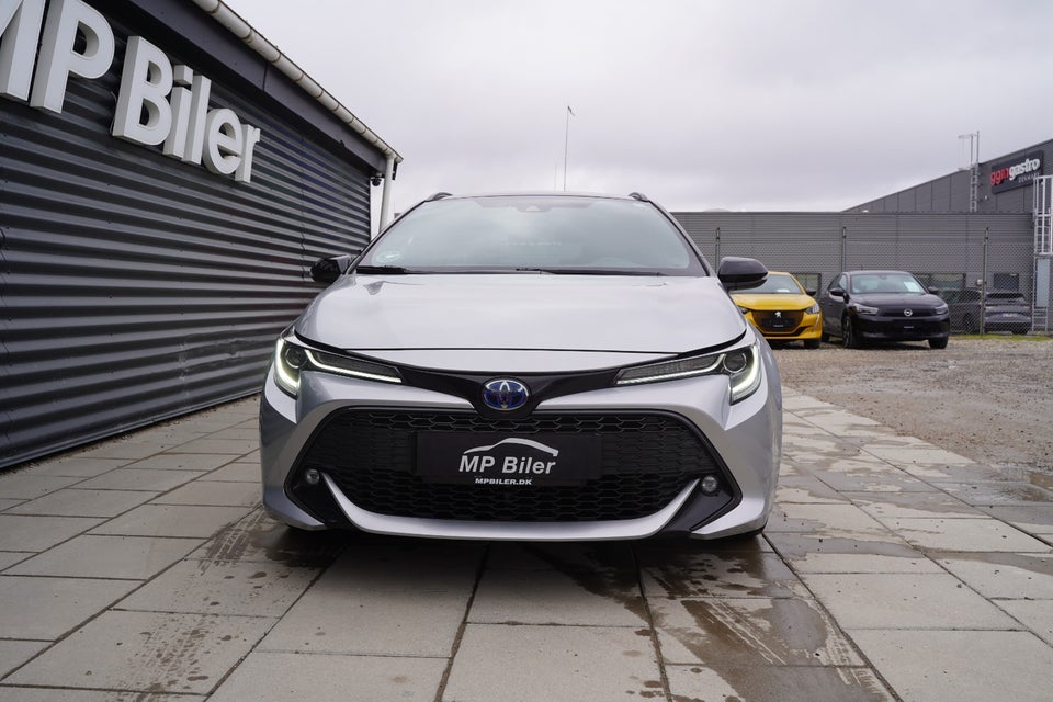 Toyota Corolla 1,8 Hybrid Active Premium Touring Sports MDS 5d