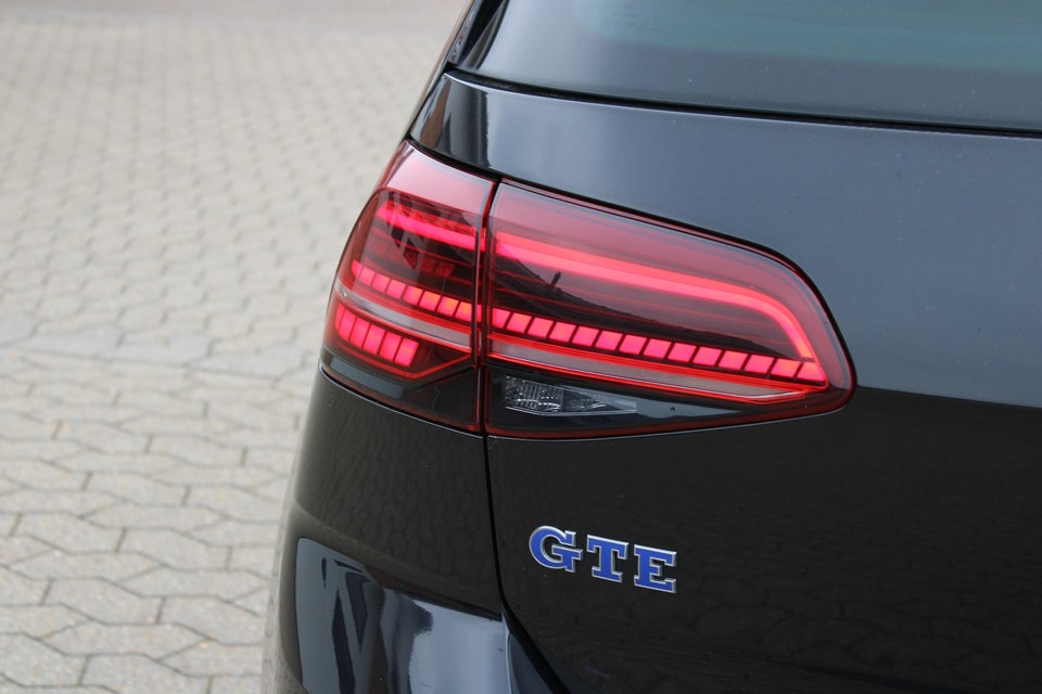 VW Golf VII 1,4 GTE DSG 5d