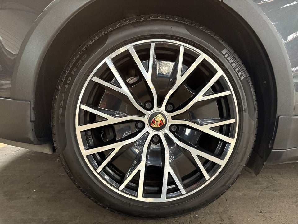 Porsche Taycan 4 Performance+ Cross Turismo 5d