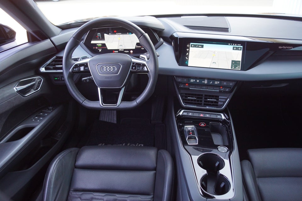 Audi e-tron GT quattro 4d