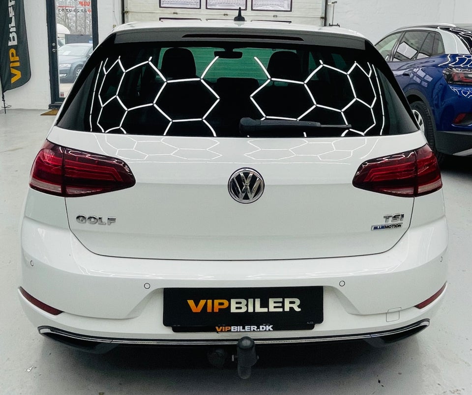 VW Golf VII 1,5 TSi 130 Highline DSG 5d