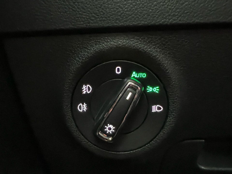 Skoda Karoq 1,6 TDi 115 Style DSG 5d