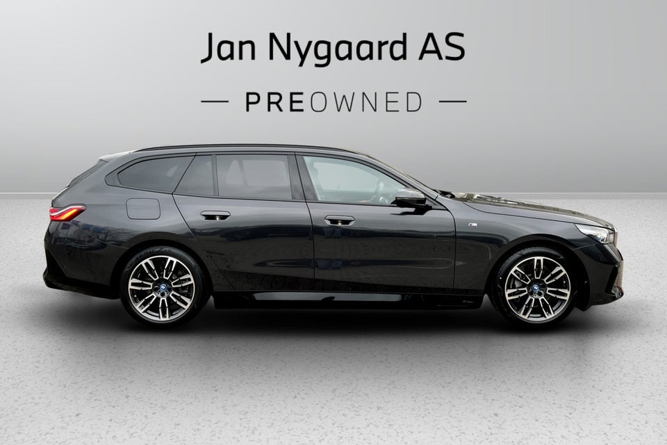 BMW i5 eDrive40 M-Sport 4d