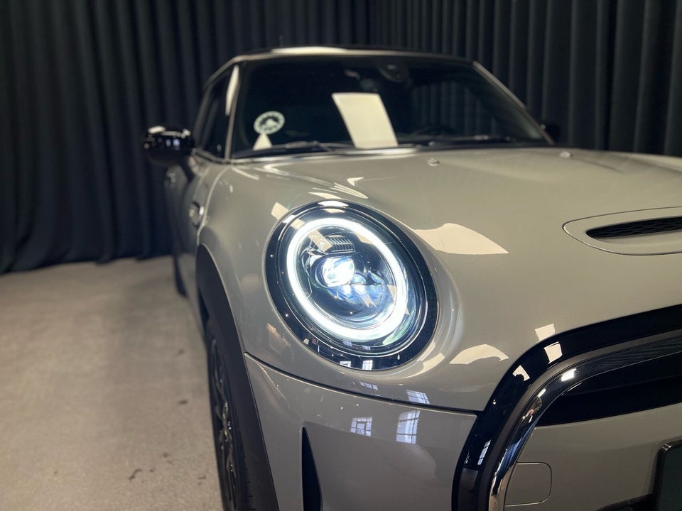 MINI Cooper SE Classic Trim 3d