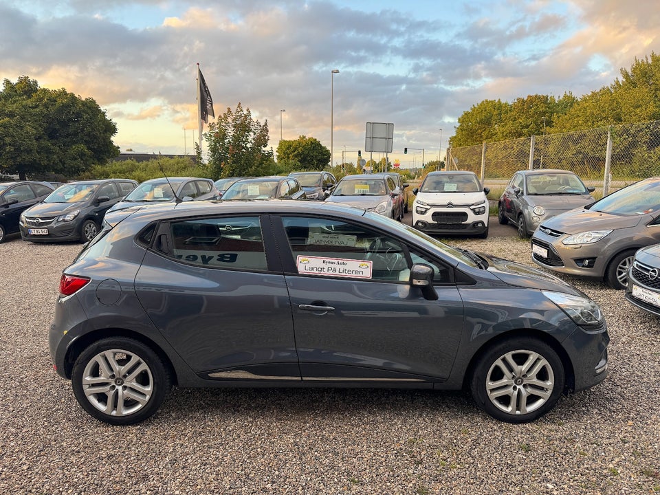 Renault Clio IV 0,9 TCe 90 Zen 5d