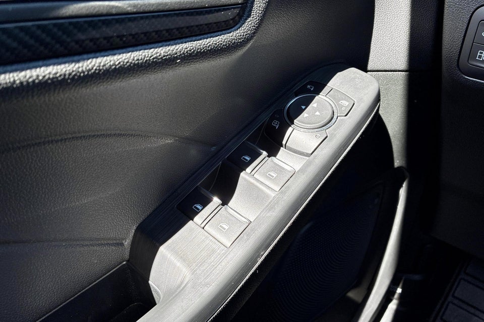 Ford Kuga 2,5 PHEV ST-Line X CVT 5d