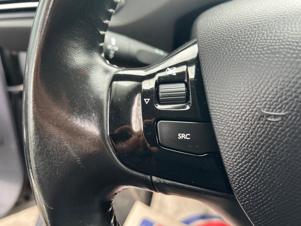 Peugeot 308 1,6 BlueHDi 120 Style SW 5d