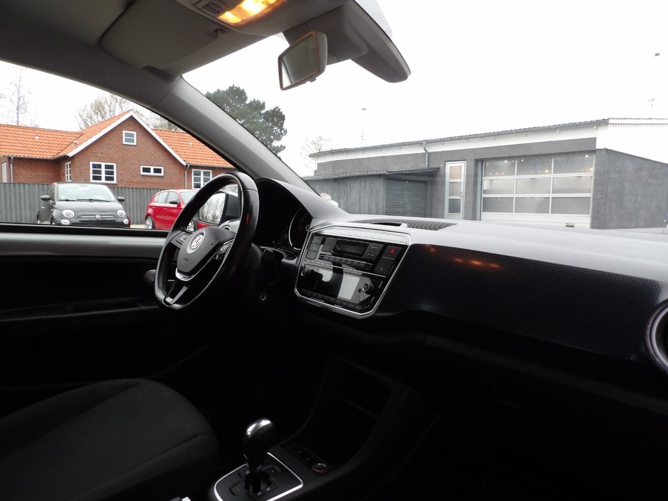VW Up! 1,0 MPi 75 Move Up! ASG 5d