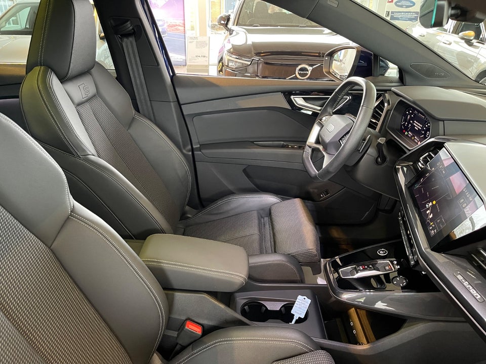 Audi Q4 e-tron 40 S-line 5d