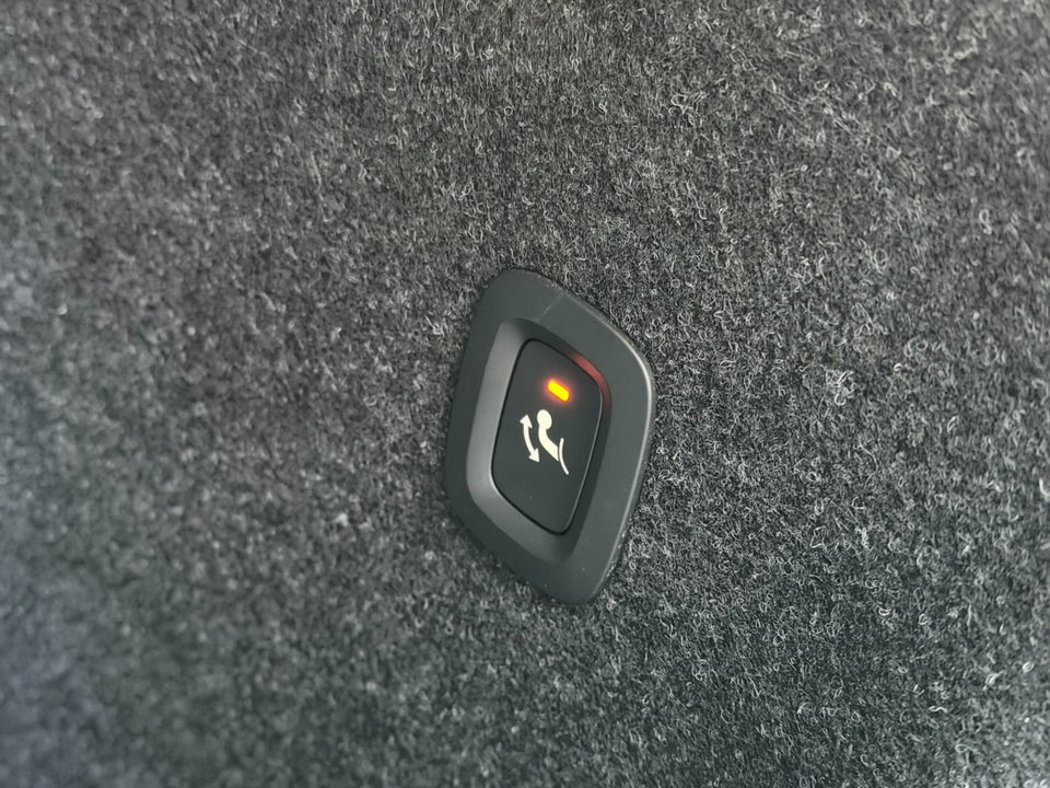 Volvo XC40 P6 ReCharge Core 5d