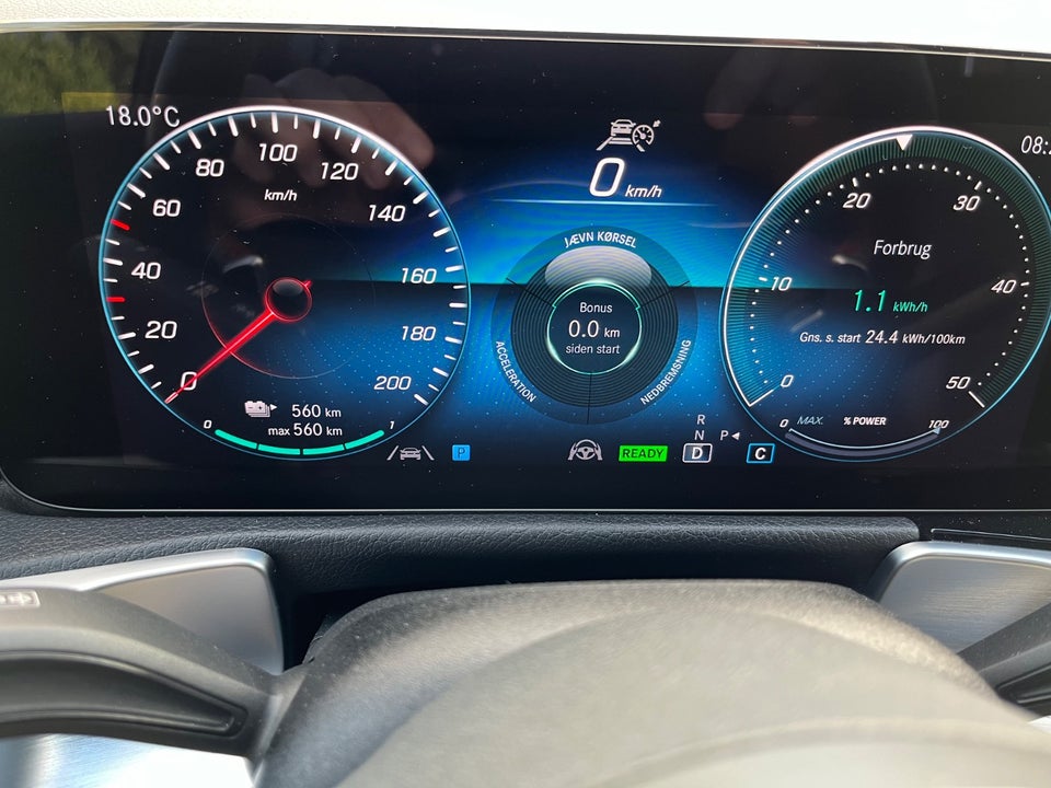 Mercedes EQB250 AMG Line 5d