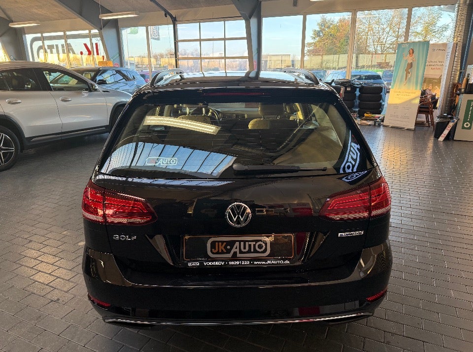 VW Golf VII 1,5 TSi 130 Comfortline Variant 5d