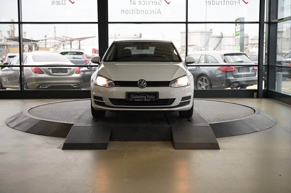 VW Golf VII 1,4 TSi 122 Trendline DSG BMT 5d