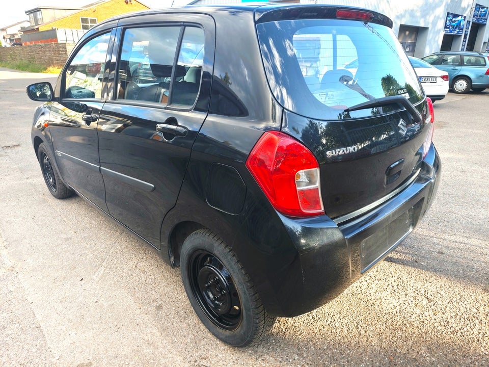Suzuki Celerio 1,0 Dualjet Kick 5d