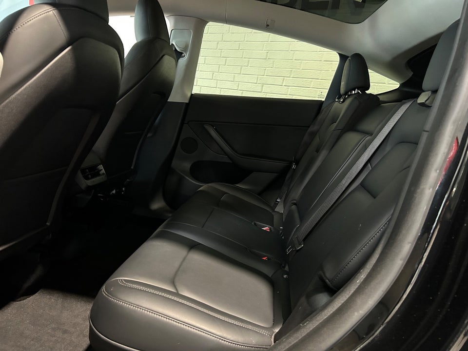 Tesla Model Y RWD 5d