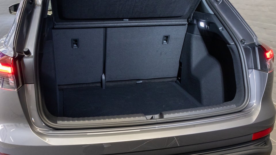 Audi Q4 e-tron 40 Advanced 5d