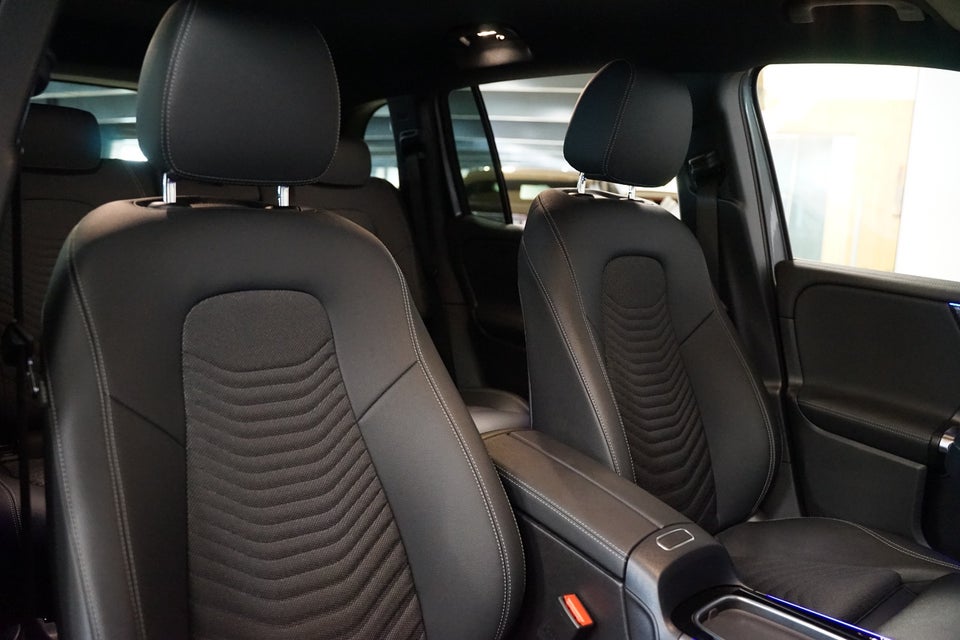 Mercedes EQB300 Progressive 4Matic 5d