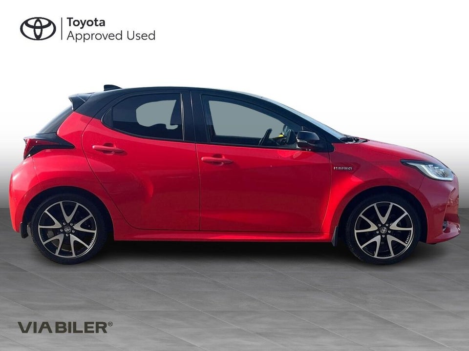 Toyota Yaris 1,5 Hybrid H3 Premier Edition e-CVT 5d