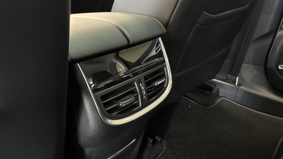 MG Marvel R Performance 5d