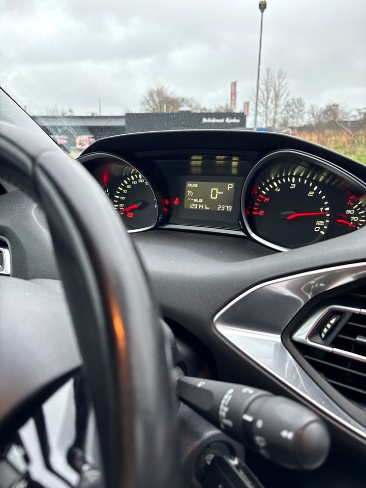 Peugeot 308 1,6 BlueHDi 120 Active SW EAT6 5d