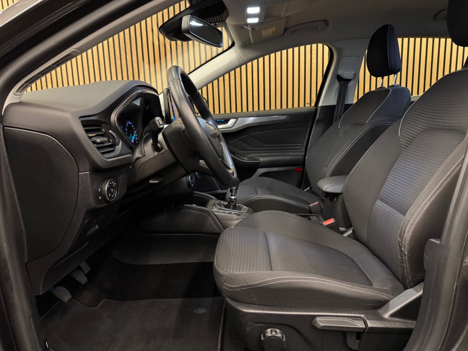 Ford Focus 1,0 EcoBoost Titanium Business stc. 5d