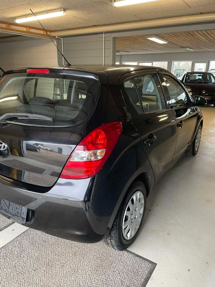 Hyundai i20 1,25 Comfort 5d