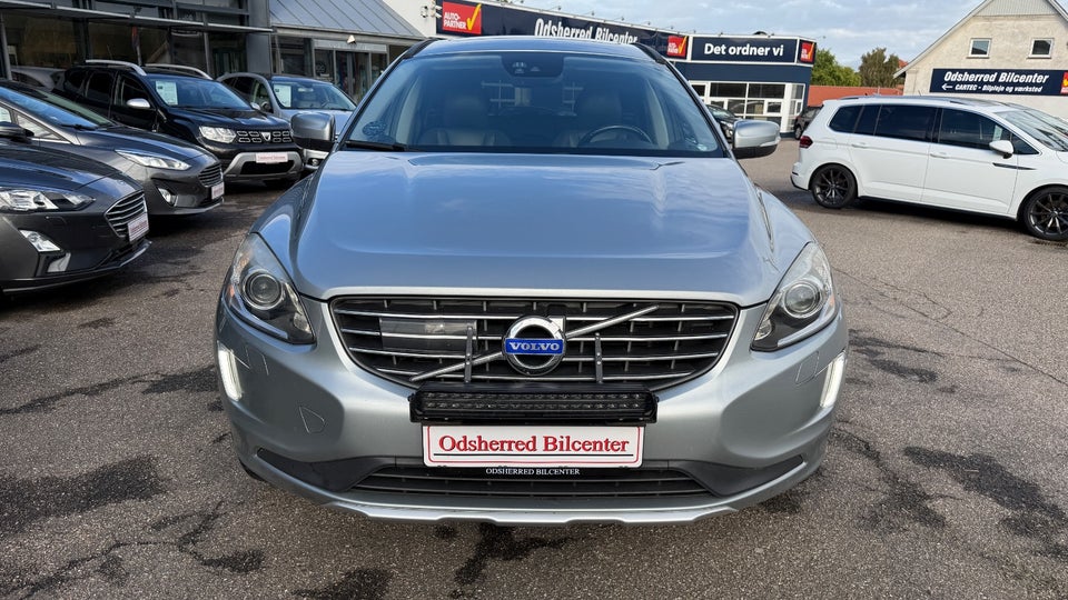 Volvo XC60 2,0 D4 181 Momentum aut. 5d