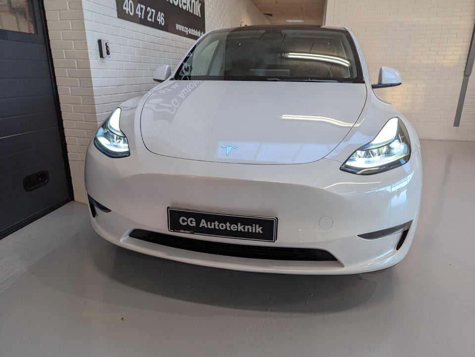 Tesla Model Y Long Range AWD 5d