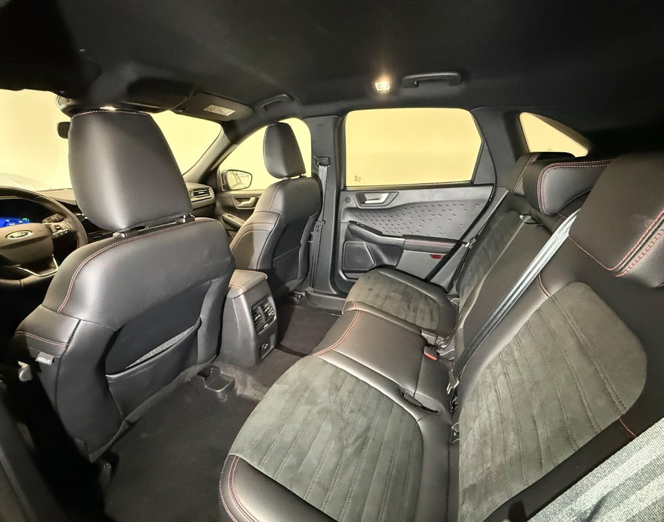 Ford Kuga 2,5 PHEV ST-Line X CVT 5d