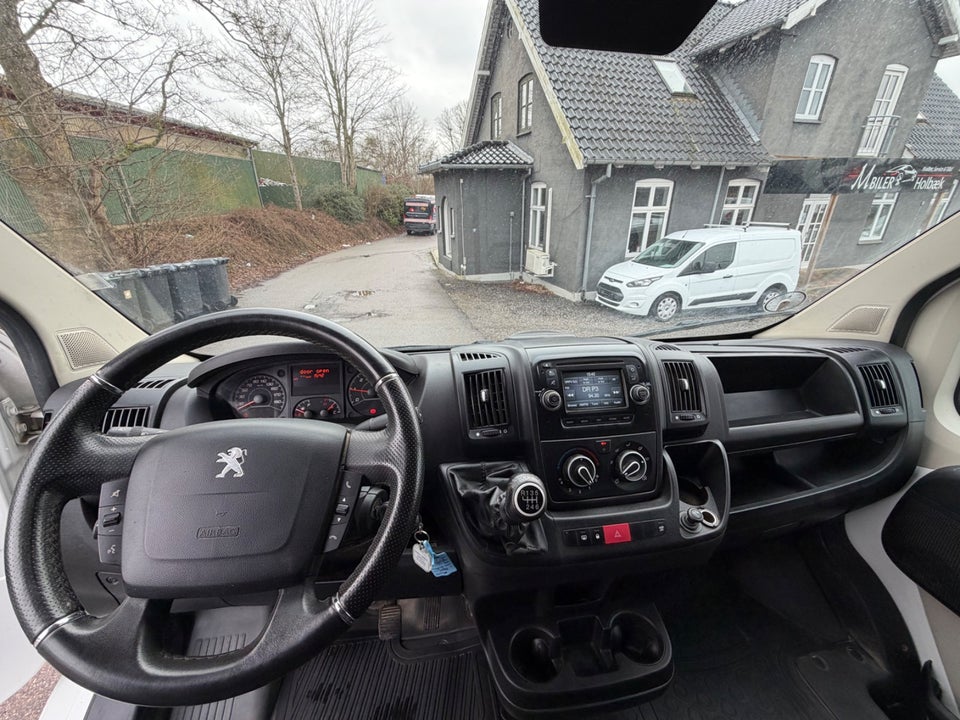 Peugeot Boxer 335 2,0 BlueHDi 163 L2H2 Premium