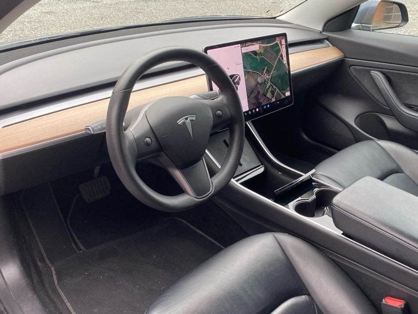 Tesla Model 3 Long Range AWD 4d