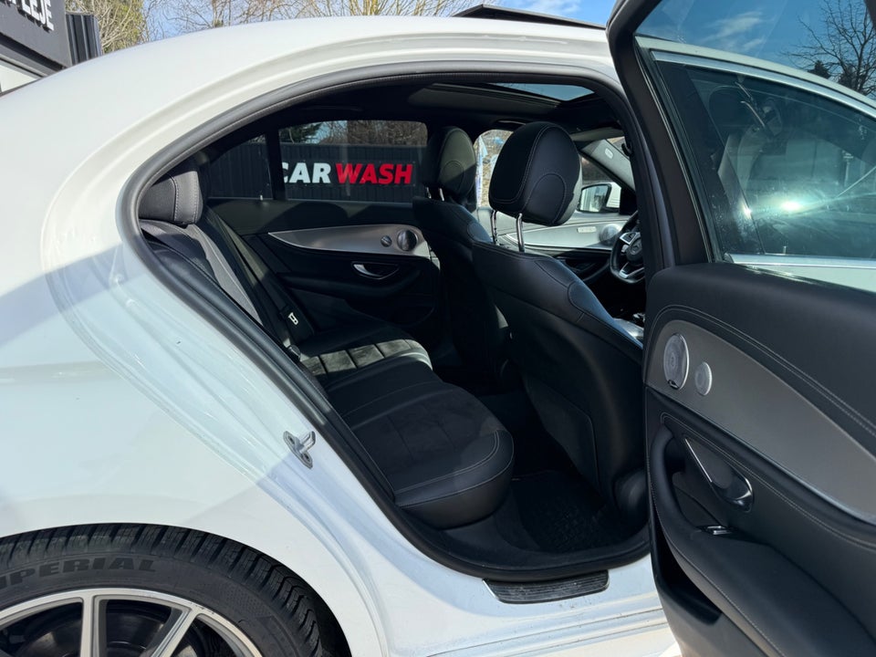 Mercedes E220 d 2,0 AMG Line aut. 4d