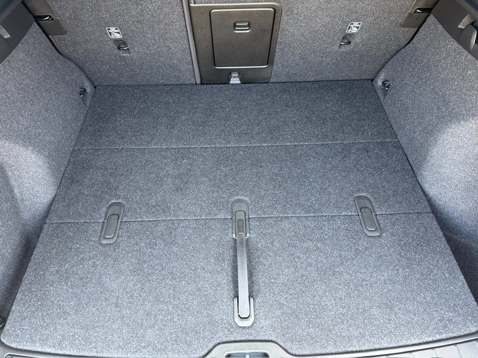 Volvo EX40 Extended Range Ultra Black Edition 5d